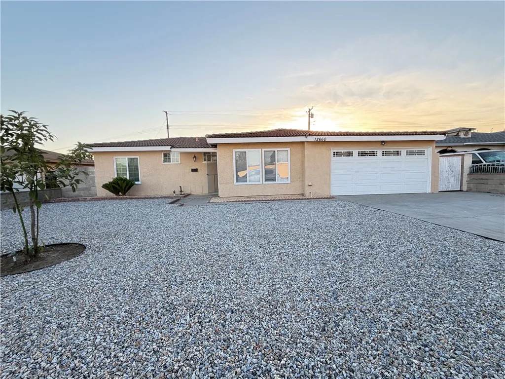 12660 Yorba - Photo 1