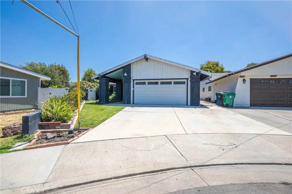 15634 Wharff - Photo 1