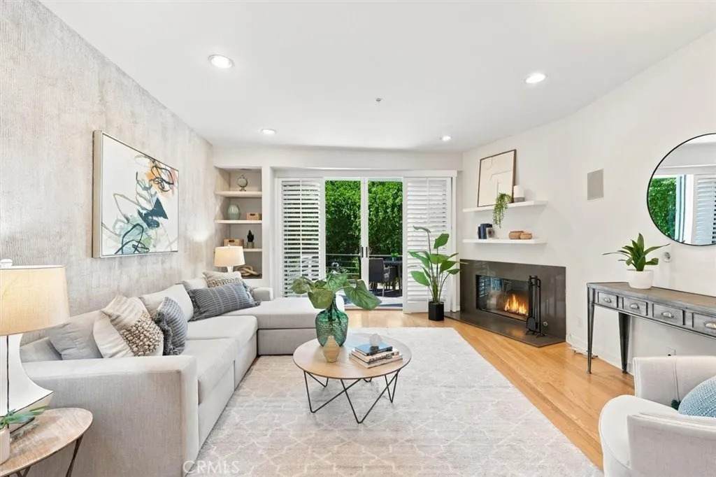 943 14th Street - Photo 1