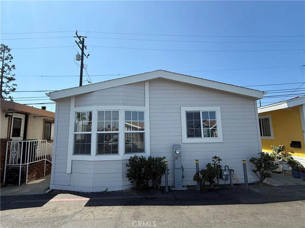 327 Wilson - Photo 1