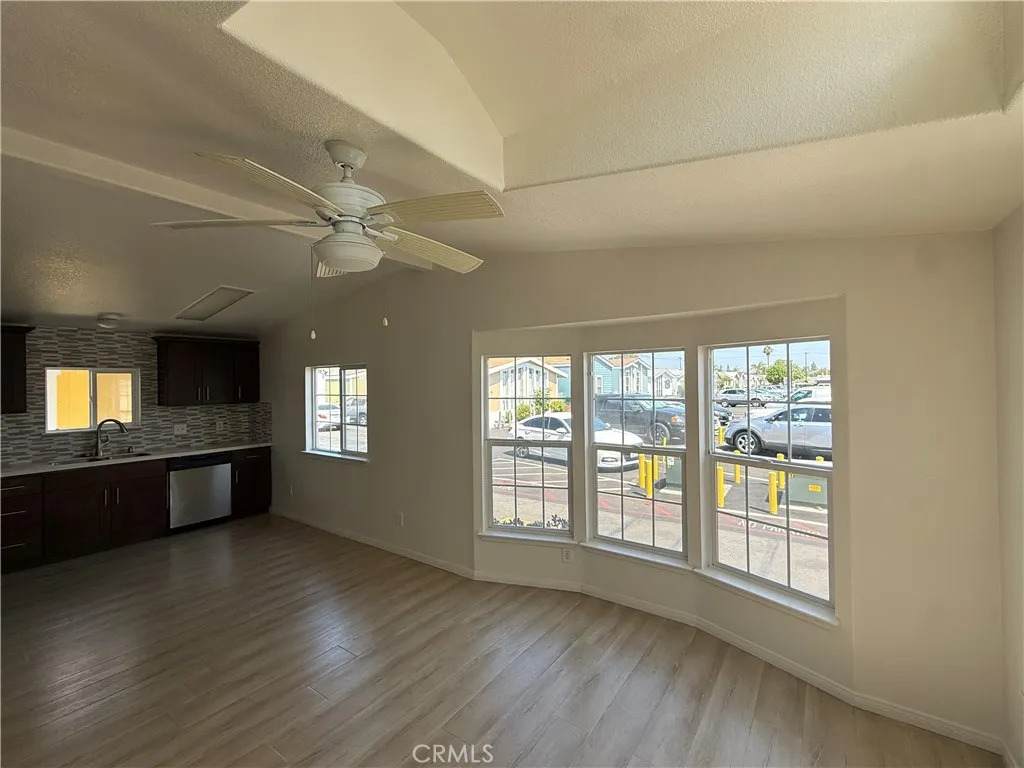 https://bt-photos.global.ssl.fastly.net/sandiego/orig_boomver_1_306790397-1.jpg
