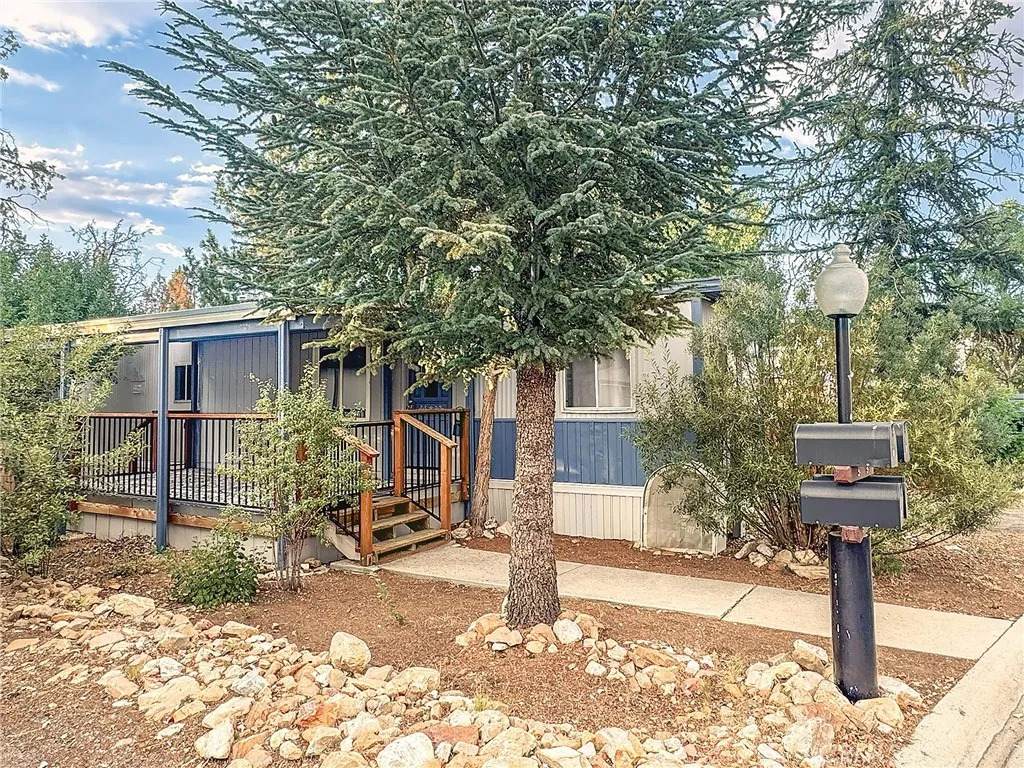 391 Montclair Drive - Photo 1