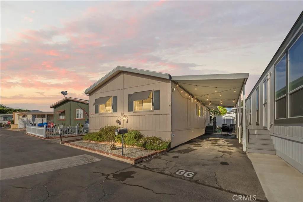 1635 Covina - Photo 1