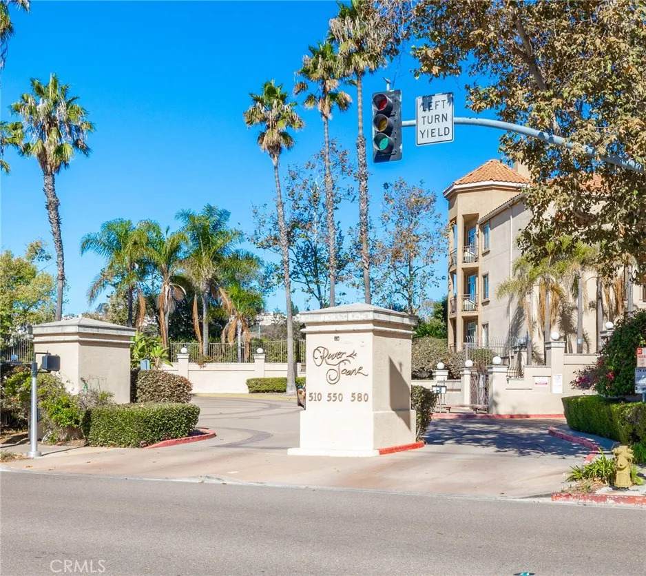 510 Camino De La Reina - Photo 1