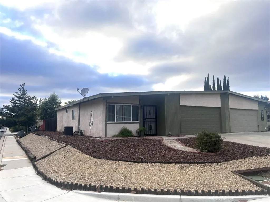 1841 Lark Ellen Drive - Photo 1
