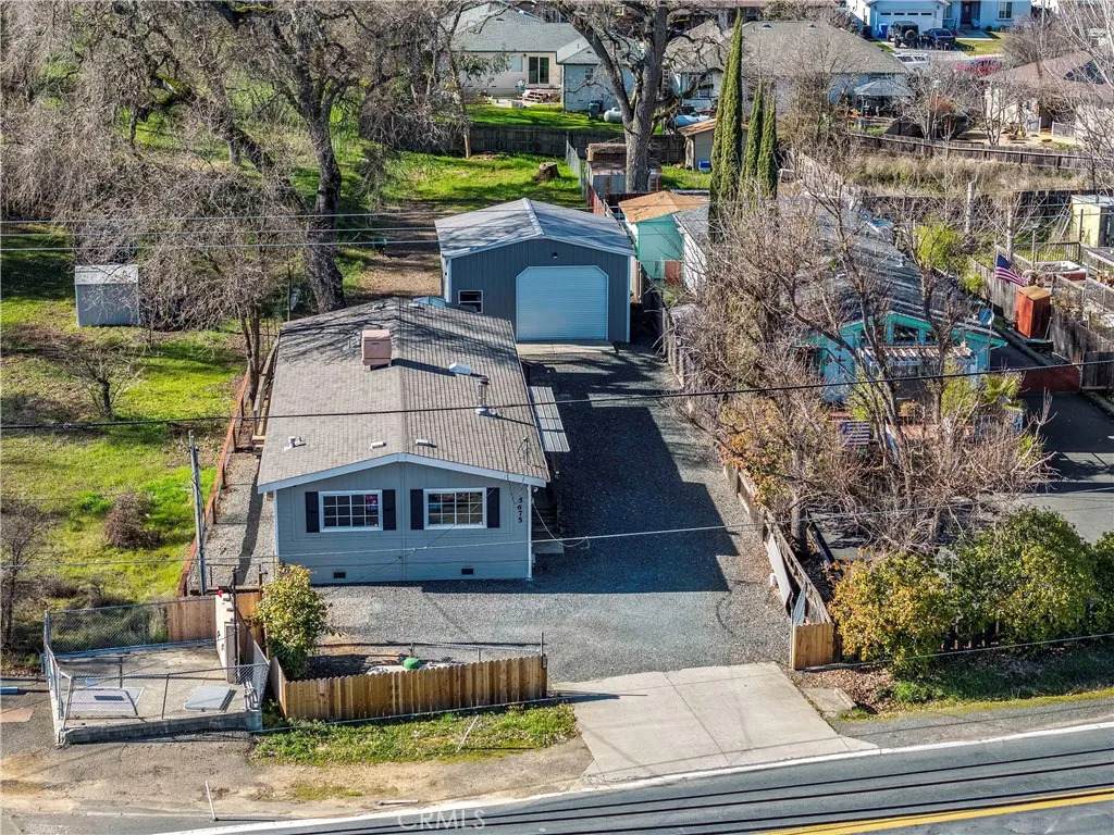 5675 Lakeshore Boulevard - Photo 1