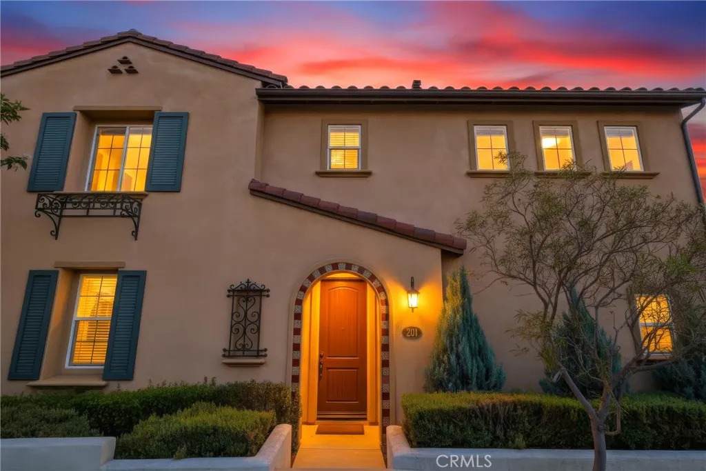 201 Encanto - Photo 1