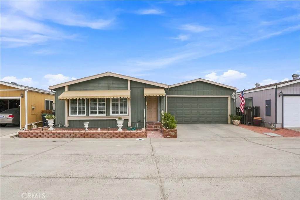 27250 Murrieta - Photo 1