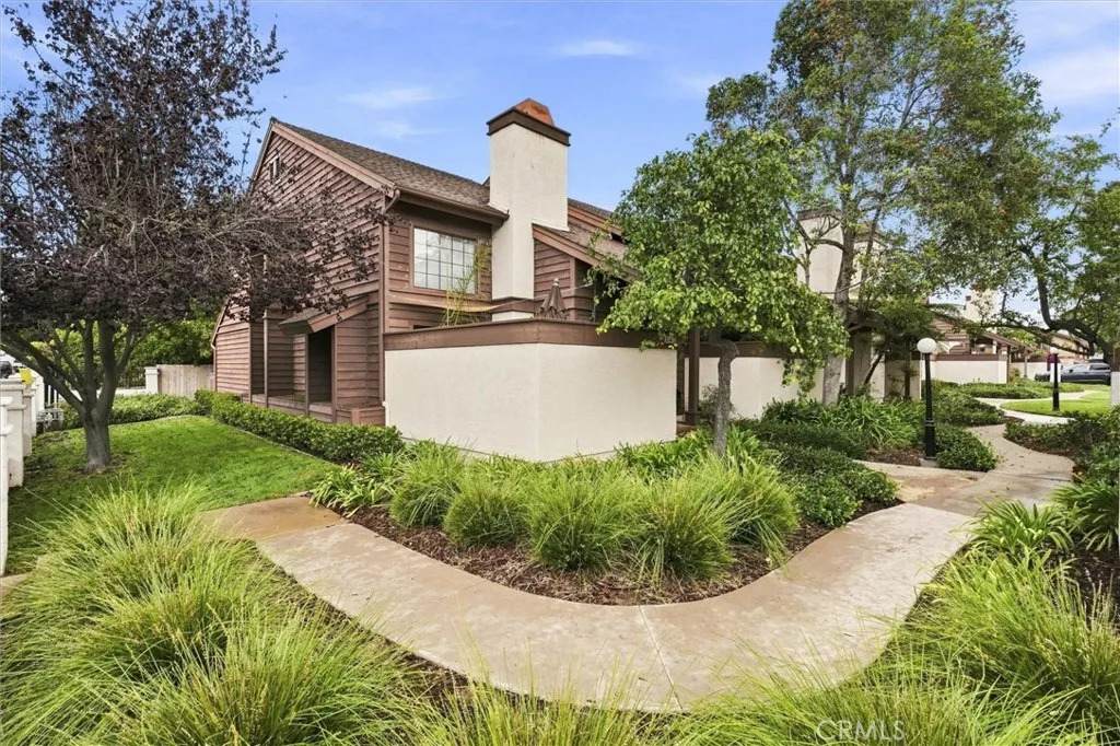 241 Aspen Street - Photo 1