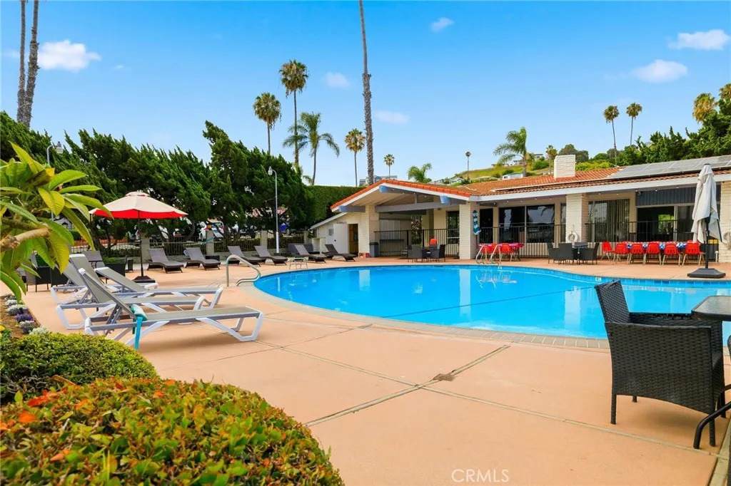 2550 Pacific Coast Highway - Photo 1