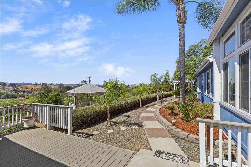 9914 Lilac Road - Photo 1