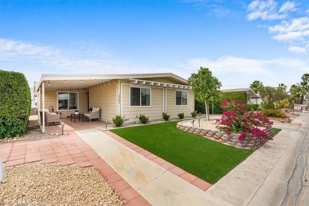 38545 Desert Greens - Photo 1