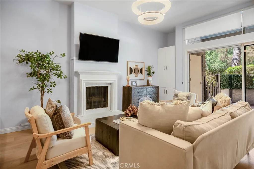1054 Seco Street - Photo 1