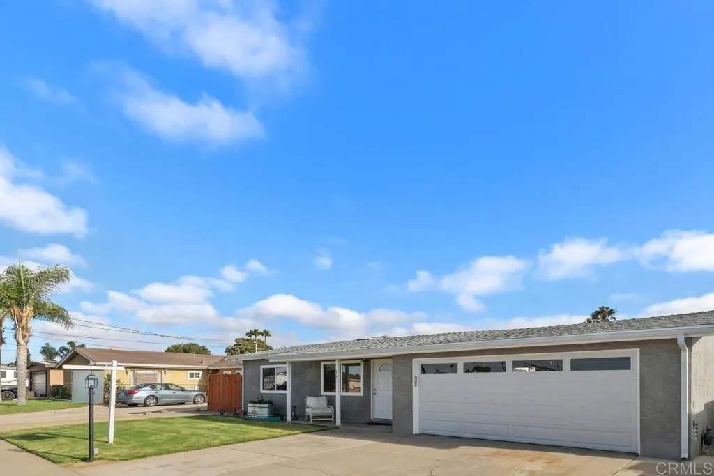 703 Hemlock Avenue - Photo 1