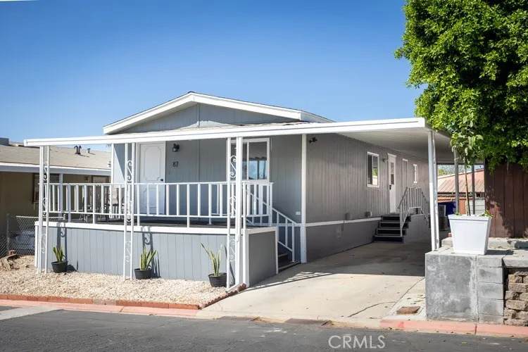 4041 Pedley - Photo 1