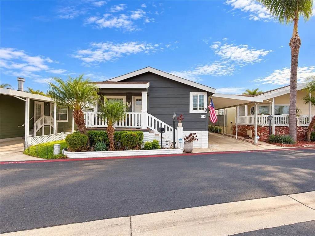 19361 Brookhurst - Photo 1