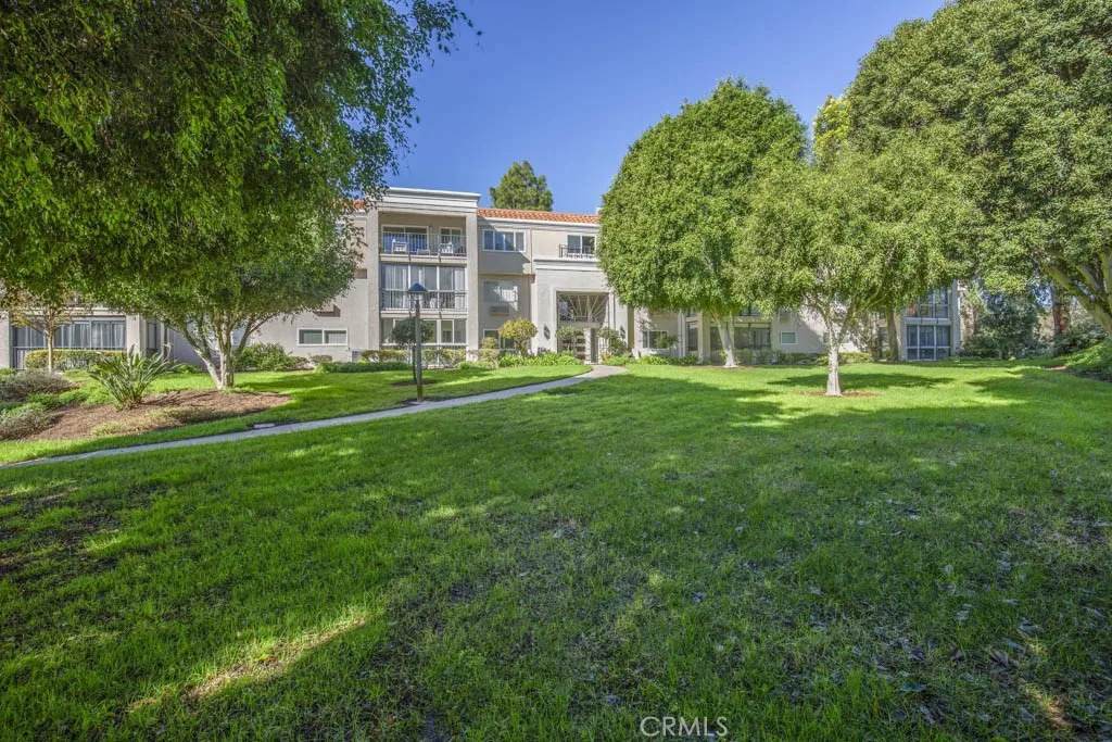 5499 Paseo Del Lago - Photo 1