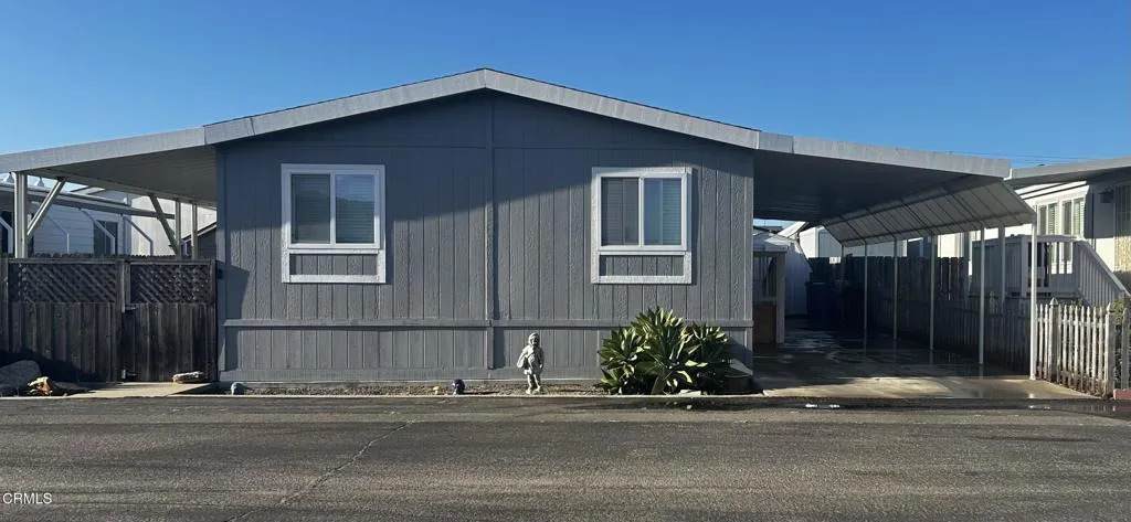 2700 Cienaga - Photo 1