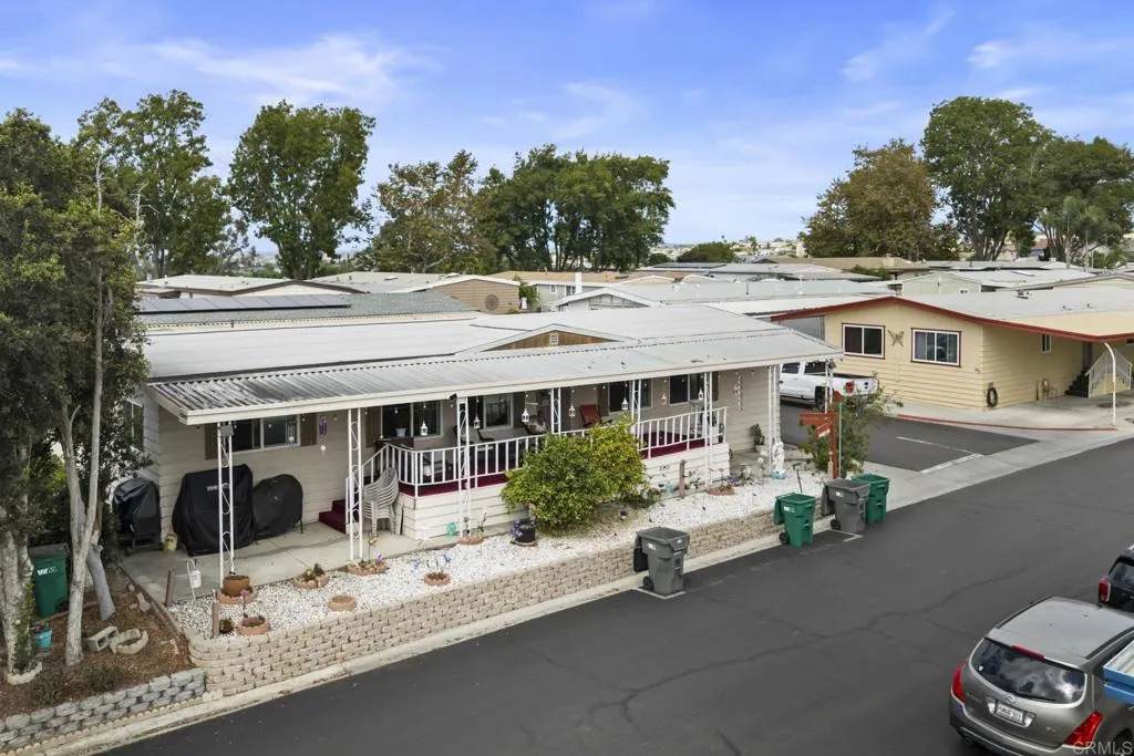 3340 Del Sol - Photo 1