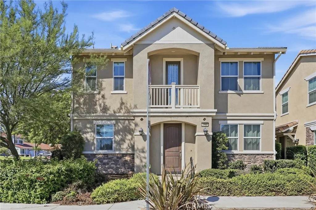 6912 Ivy Drive - Photo 1