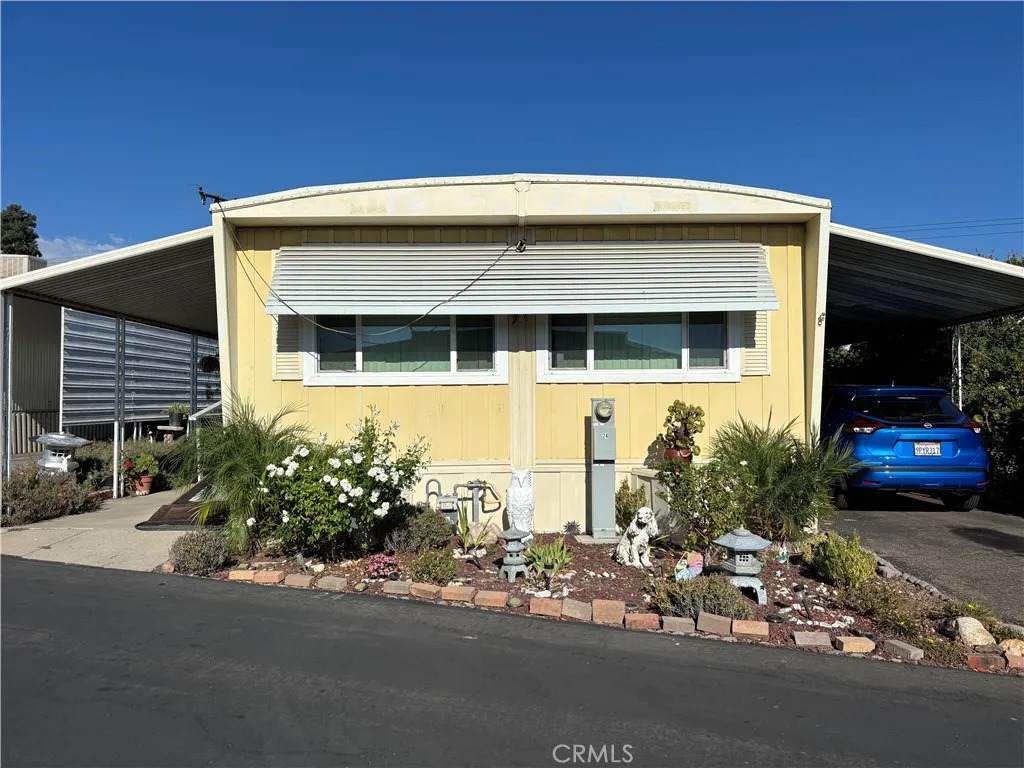 301 Foothill - Photo 1
