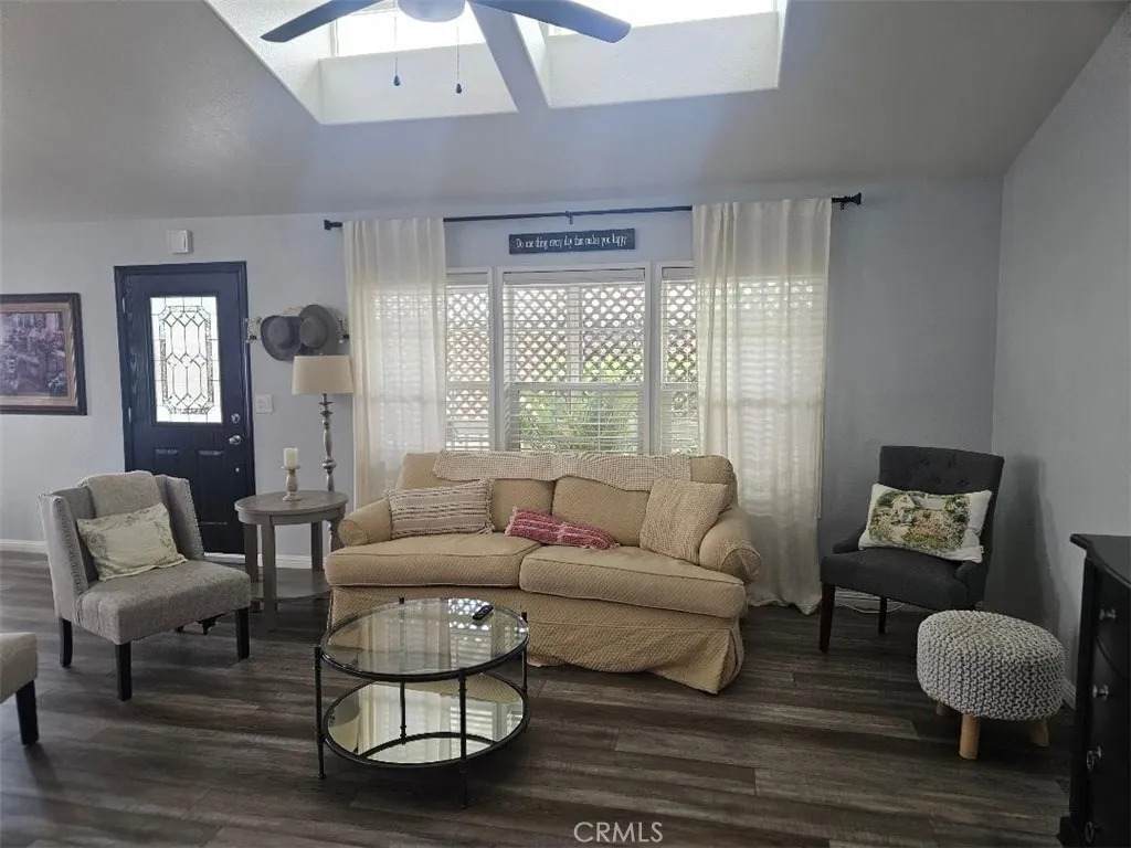 https://bt-photos.global.ssl.fastly.net/sandiego/orig_boomver_1_307086943-1.jpg