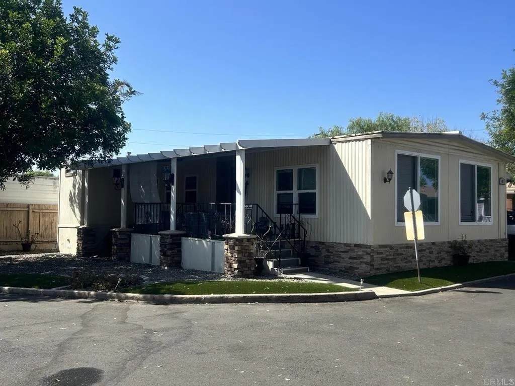 121 Orange Ave Spc 49 - Photo 1