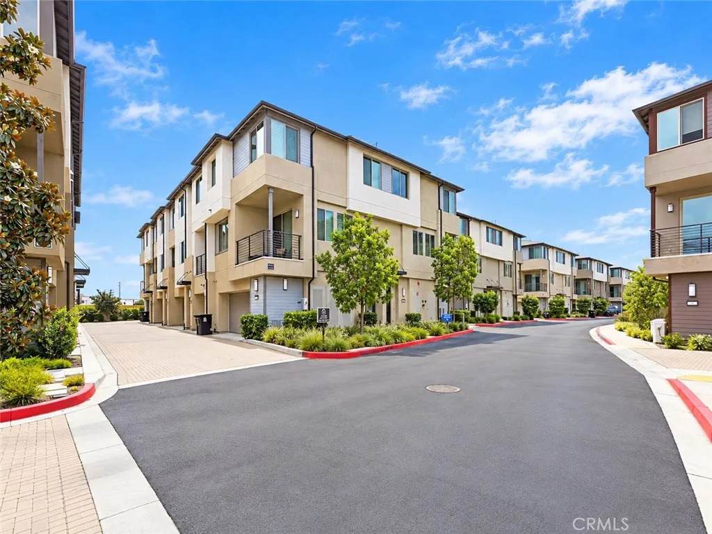 https://bt-photos.global.ssl.fastly.net/sandiego/orig_boomver_1_307089196-1.jpg