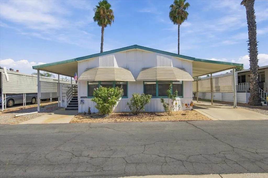 1525 Oakland - Photo 1