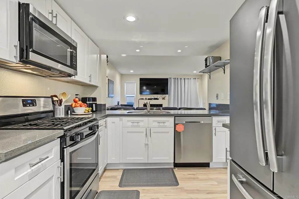 2039 Manzana Way - Photo 1