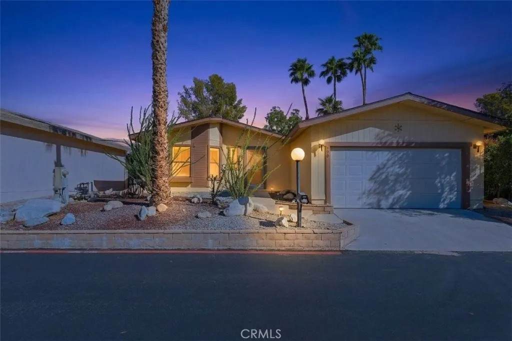 65565 Acoma Avenue Spc 120 - Photo 1