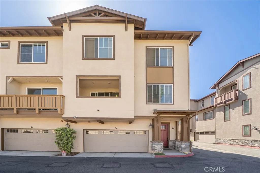 709 Azusa Avenue - Photo 1