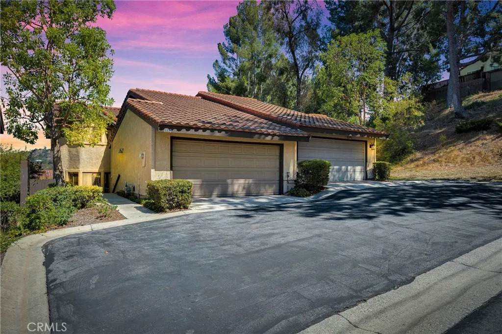 1180 Loxley Place - Photo 1