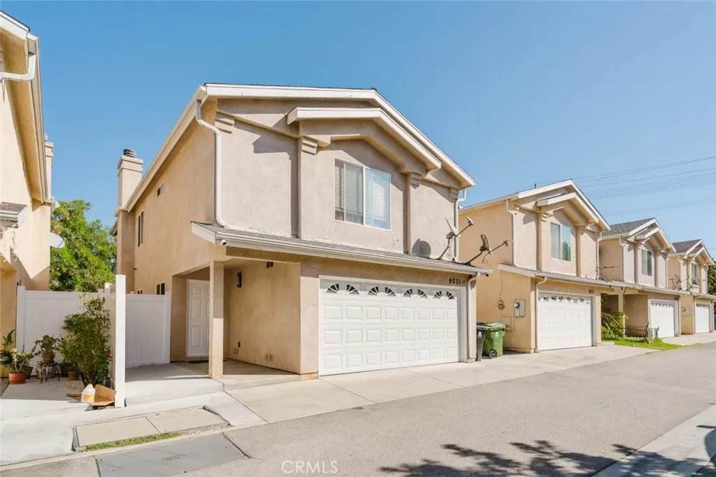 9231 Cedros Avenue - Photo 1