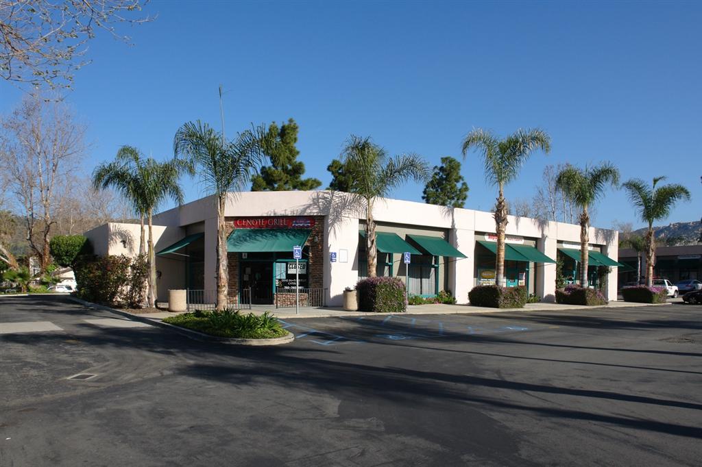1860-1896 El Norte Pkwy - Photo 1