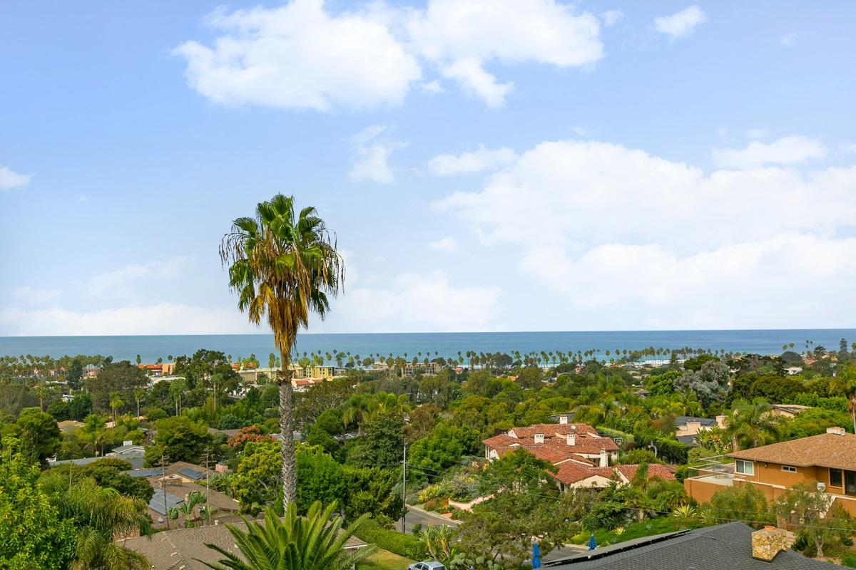 2500 Torrey Pines Road - Photo 1