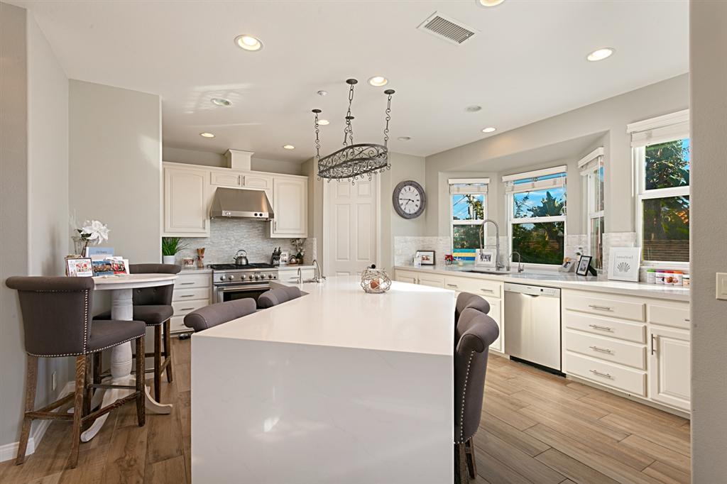 123 3rd St - Photo 1