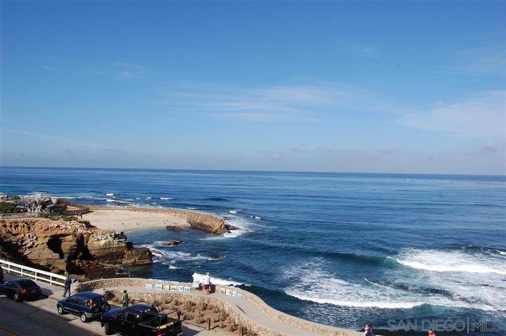 909 Coast - Photo 1