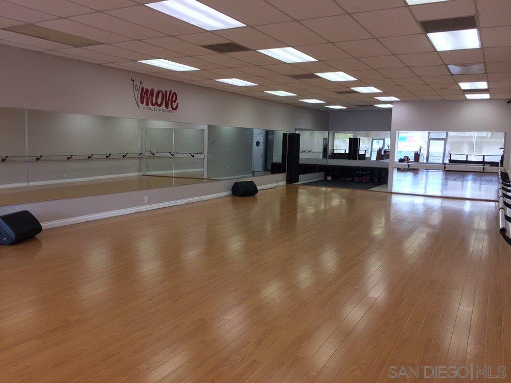 8674 La Mesa Blvd - Photo 1