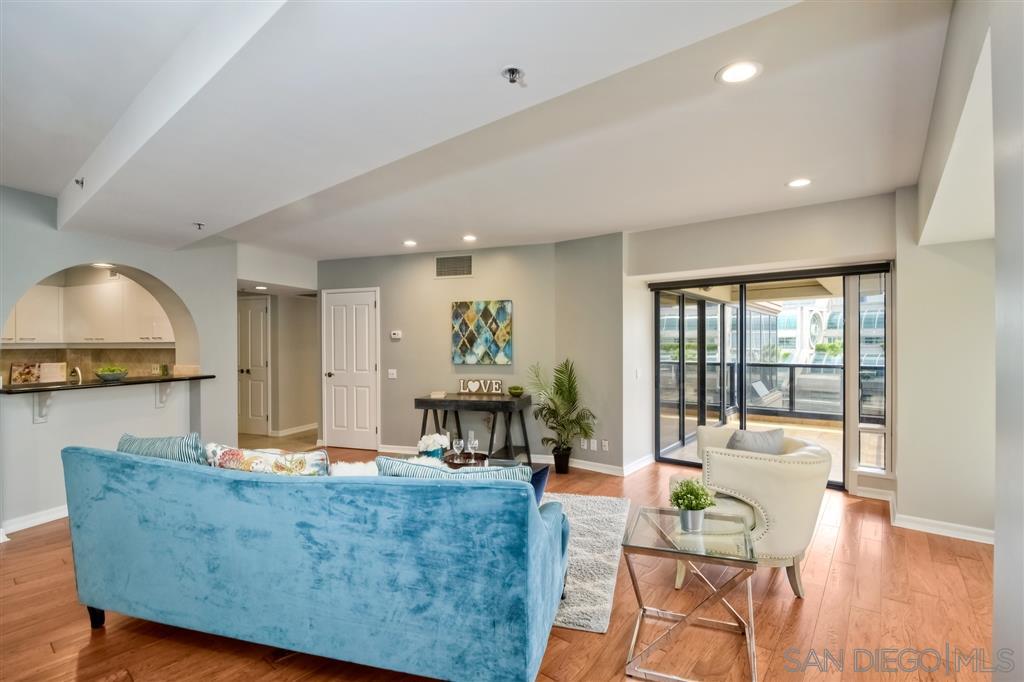 200 Harbor Dr - Photo 1