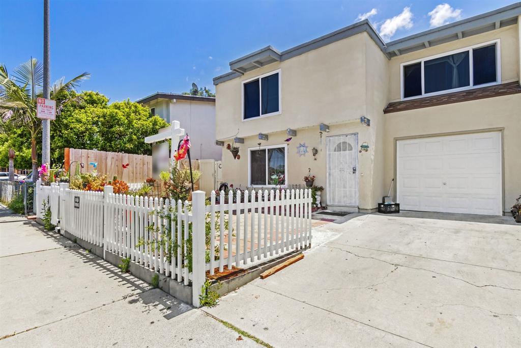 915 Lemon Ave - Photo 1