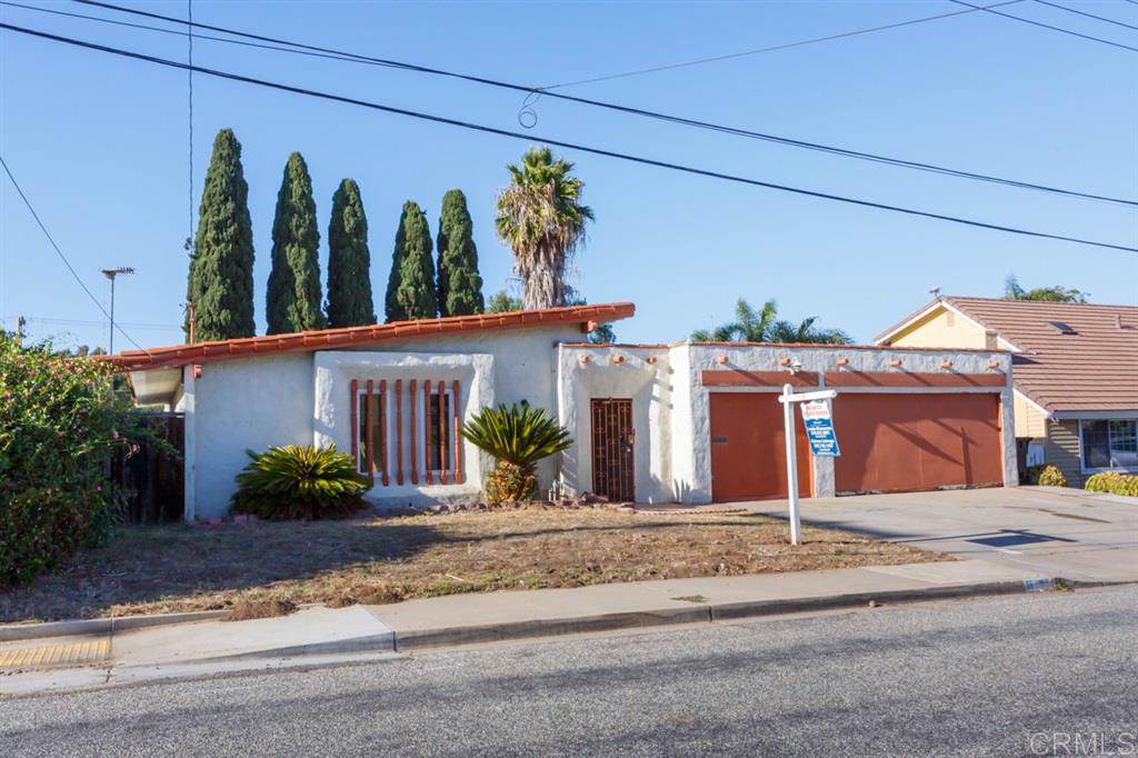 21 Sandalwood Dr - Photo 1