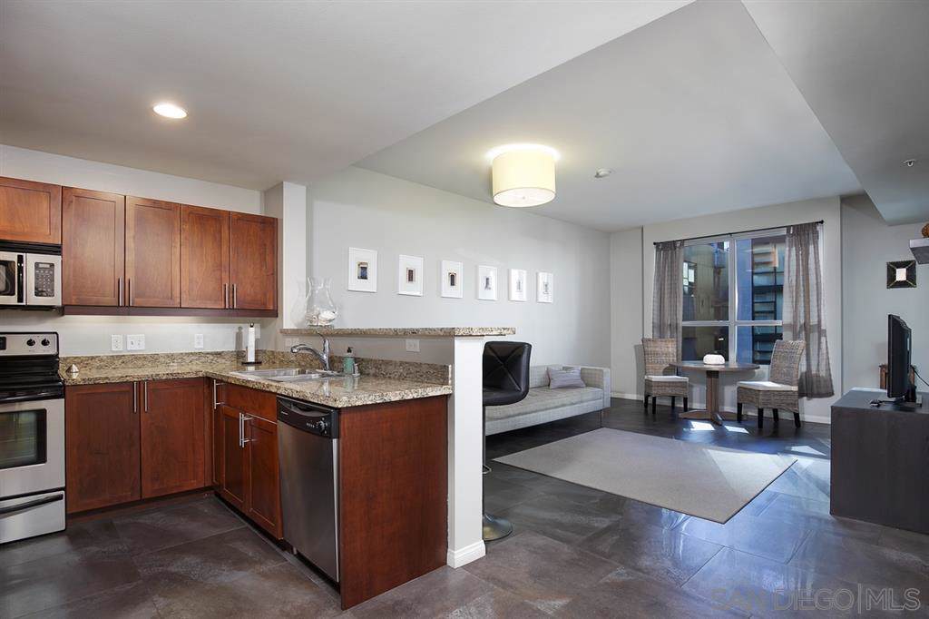 253 10TH AVE - Photo 1