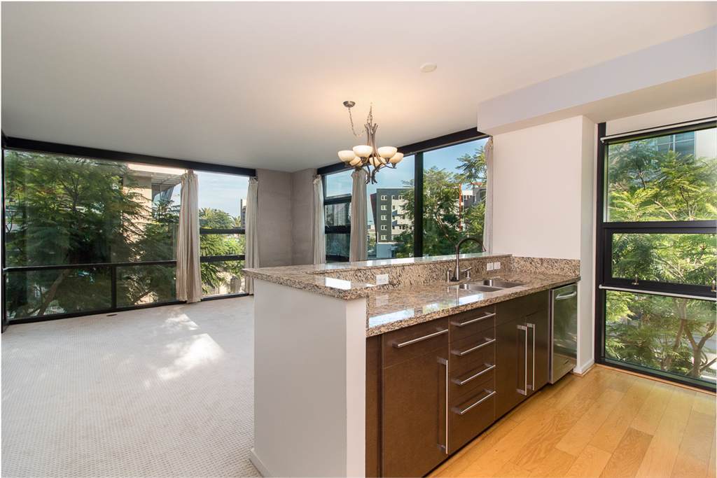 350 11Th Ave - Photo 1