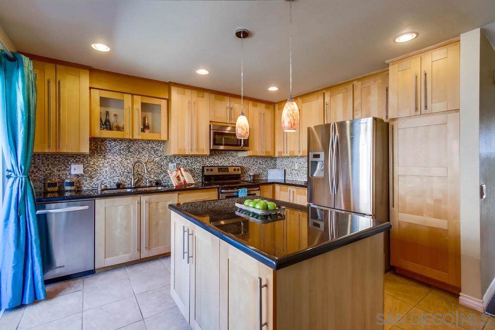 3336 Caminito Eastbluff - Photo 1