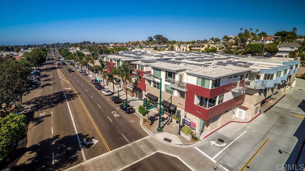 687 Coast Highway 101 - Photo 1