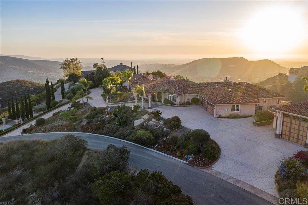 2285 Sunshine Mountain Rd - Photo 1