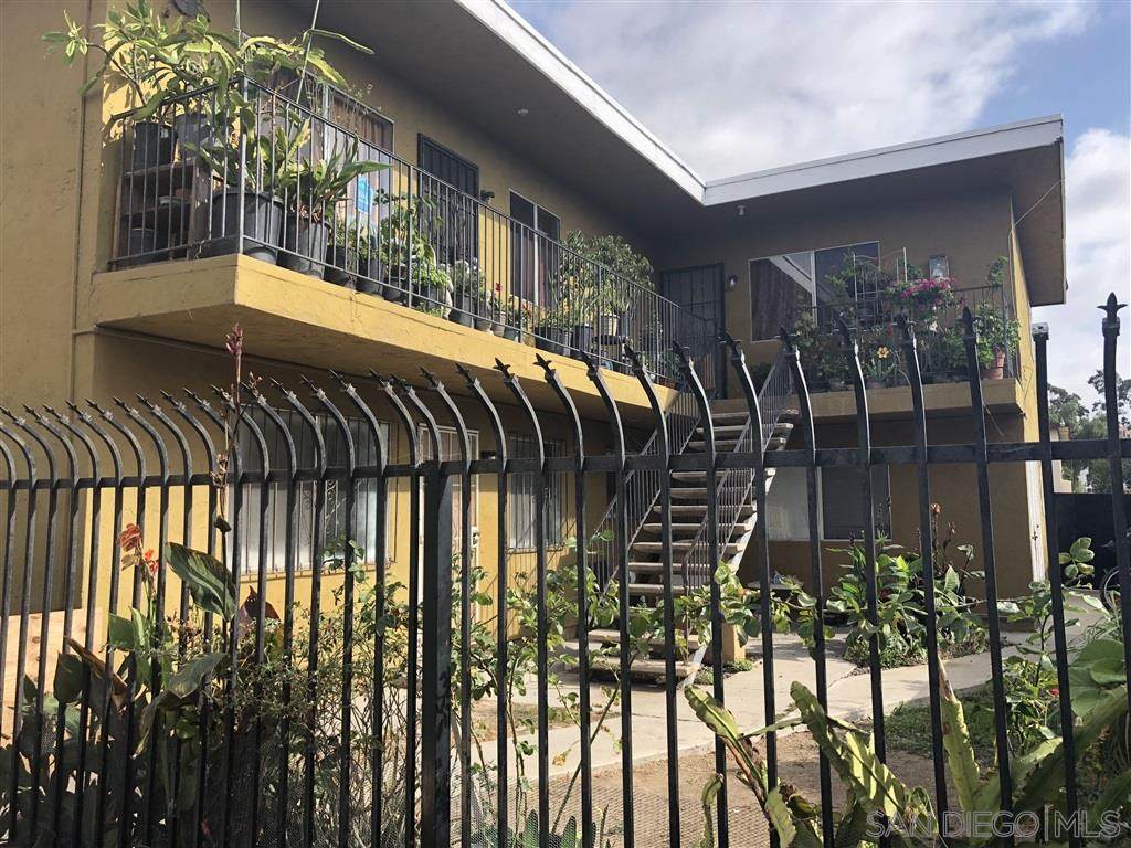5368 Imperial Ave - Photo 1