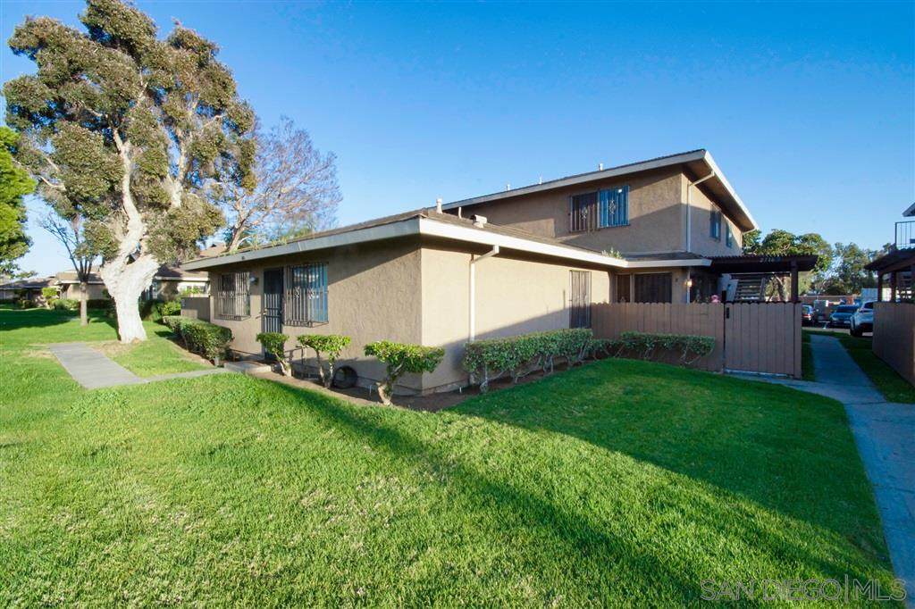 2716 Terrace Pine Dr - Photo 1