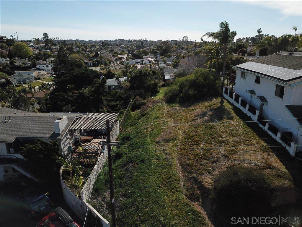 4209 Newport Avenue - Photo 1